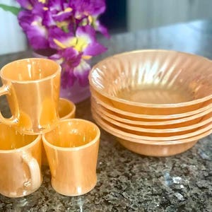 Vintage Fire King Peach Luster Schalen und Tassen - Anchor Hocking Swirl Geschirr