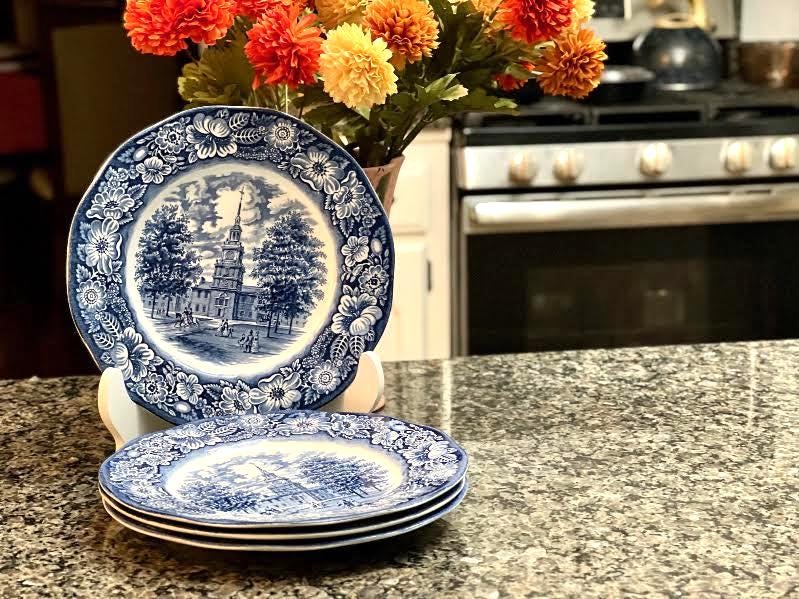 Vintage Blue and White Dinnerware Set - Etsy