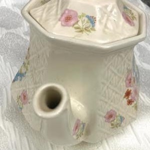 Vintage Sadler Windsor Octagon Teapot Pink Roses Trellis Sadler Teapot Windsor Pattern 6 Sides Embossed Trellis zdjęcie 7