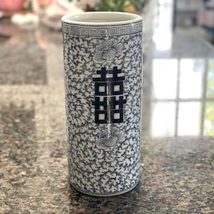 Vintage Chinese Blue & White Porcelain Brush Pot: Floral Scene Vase