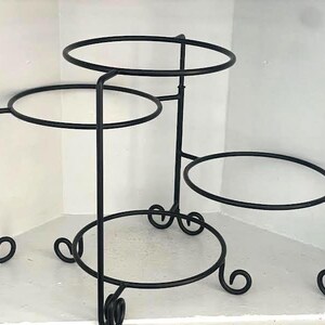 Vintage Black Metal Plate Stand Adjustable 4 Tiered Rack