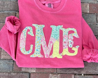Summer monogram | vintage quilt applique |fishtail monogram applique | yellow monogram tshirt | varsity monogram | one of a kind quilt