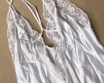 Vestido lencero vintage de encaje blanco – Maxi Negligee de los años 70-80, talla M-L