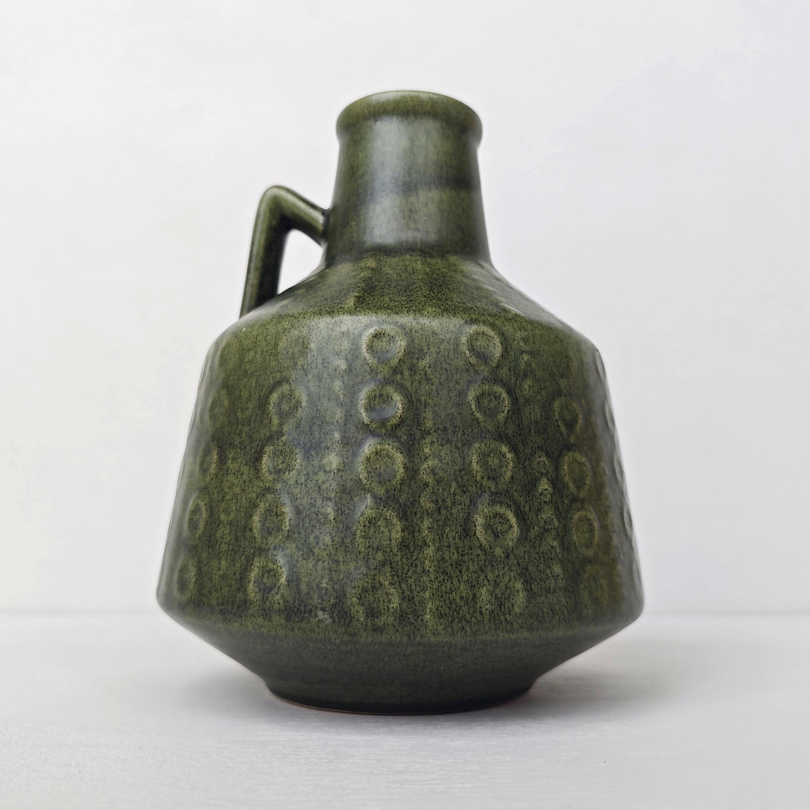 バウハウス　ヴィルヘルム・ヴァーゲンフェルト　花瓶 Wagenfeld vase - Etsy 日本