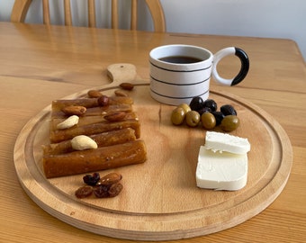 Round Wood Walnut Cutting Board with Handle•Round Serving Board•Wood Serving Board•Wooden Chopping Board•Round Cheese Board•Kitchen