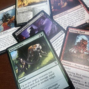 20 veelvoorkomende Battle for Baldur's Gate magische kaarten -- willekeurig -- kans op 1-2 ongewone kaarten
