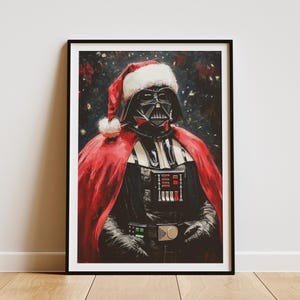 Könnte beinhalten: Darth Vader trägt einen roten Weihnachtsmann-Hut und einen schwarzen Anzug mit einem weißen Streifen vorne. Der Hintergrund ist dunkelblau mit weißen Schneeflocken.