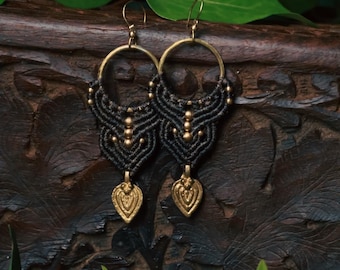 Druppeloorbellen macramé