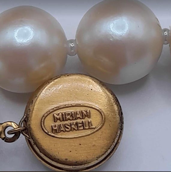 Miriam Haskell Signed Large and Long Faux Pearl N… - image 5