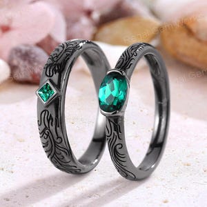 Vintage Gothic Flower Emerald Couple Rings His and Hers Black Gold Wedding Bands Matching Promise Rings for Couples Anniversary Gift for Her