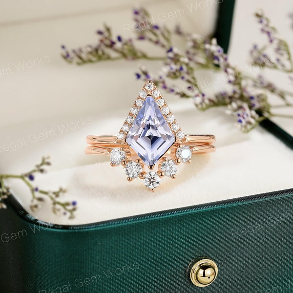 Vintage kite cut sapphire engagement ring set 14k rose gold curved sapphire ring unique moissanite wedding ring September birthstone ring