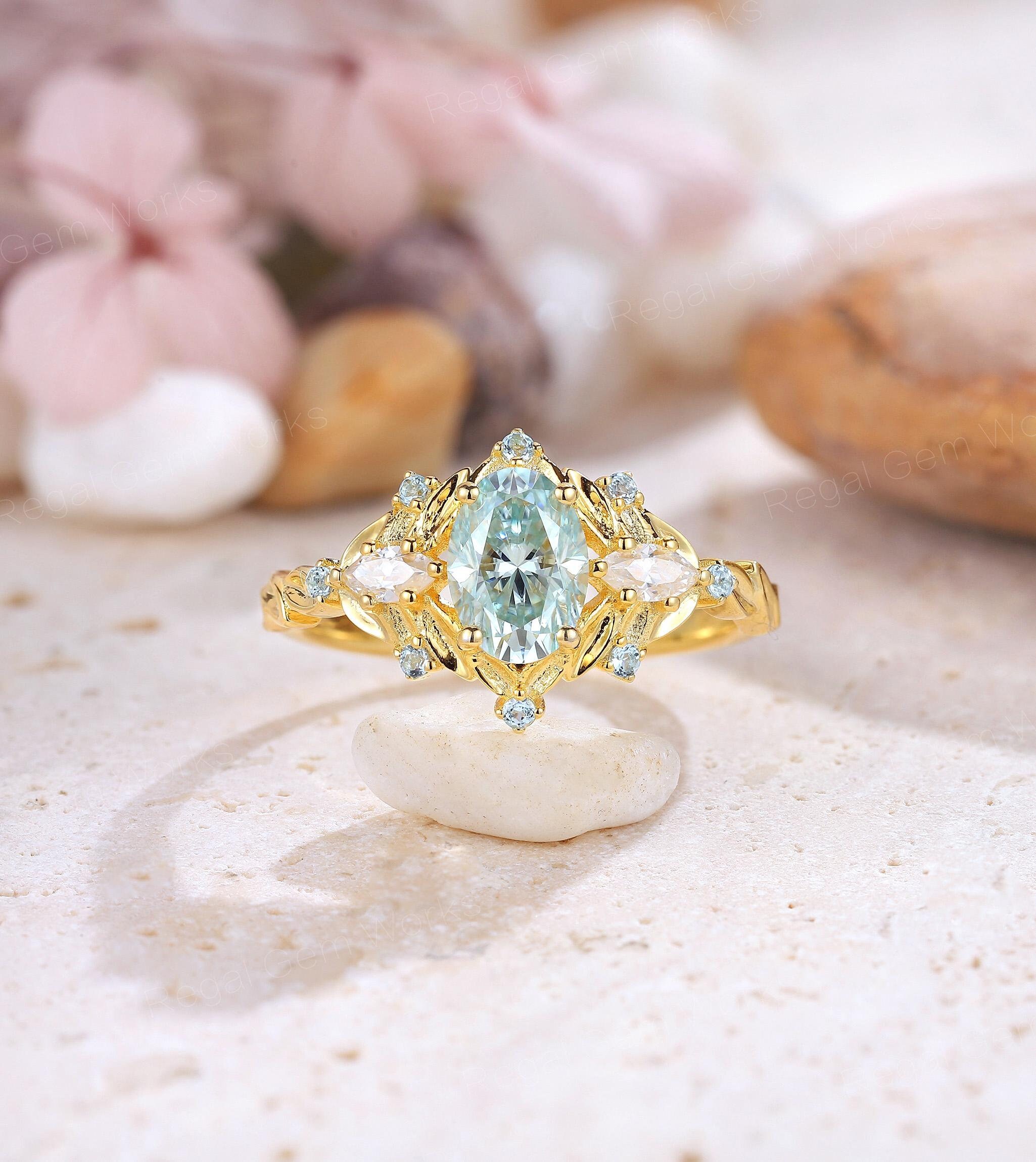 Unique Pear Cut Green Moissanite Wedding Ring Dainty Leaf Design Alexandrite Cluster Engagement Ring 18k Gold Moissanite Bridal Flower Ring