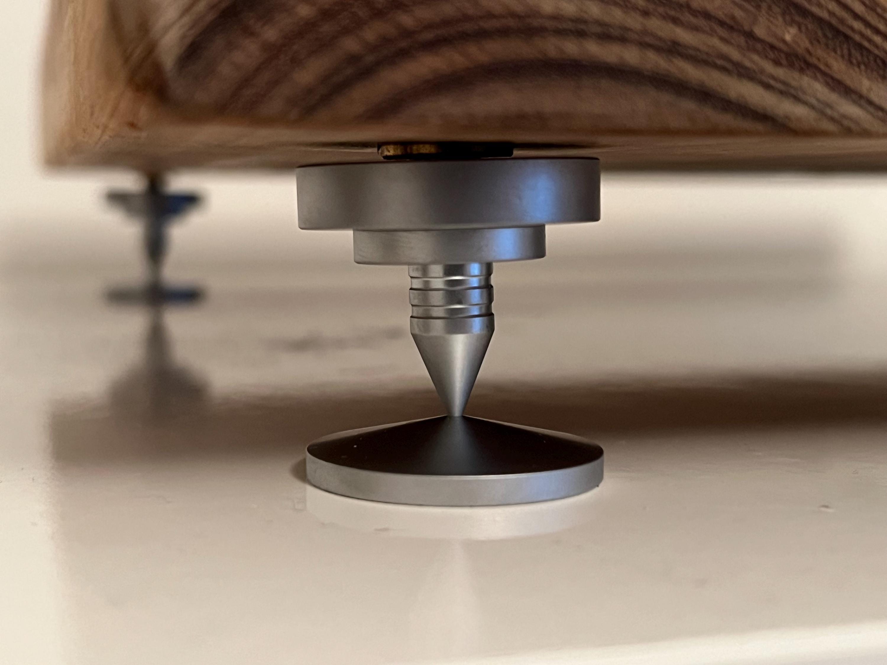 Hifi Vibration Noise Isolation Platform Acacia Hardwood