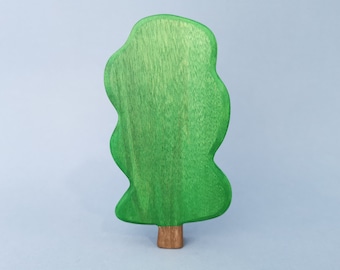 Wooden figurine of a green Linden tree, sturdy toy tree, forest theme toy, Waldorf tree toy made entirely of wood, hand-painted figure