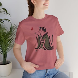 Sumi e Cat Shirt: Unisex Japanese Art Tee with Kimono Design Mauve