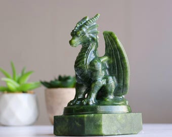 天龍風景ペンダント、グリーンジェダイト翡翠龍手彫りペンダント、18K