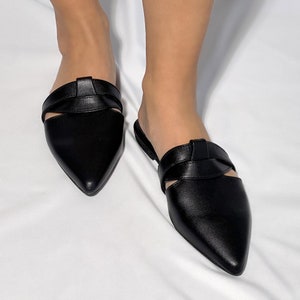 Black Leather Mules, Women's Pointed Leather Slides, Black Loafers, Leather Slip-On Flats, Leather Slippers, Perfect Gift for Her, SB29