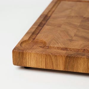 Oak cutting board, end grain. Made in France. 30 x 29 x 3 cm