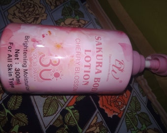 SAKURA BODY LOTION