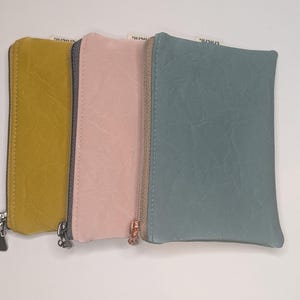 Flache kleine Tasche | Kosmetiktäschchen |  Tampontasche | Hygienetasche | Münztasche | Portemonnaie | Geldbörse | Kunstleder