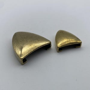 Passante per cintura in pelle con punta in ottone 22/32 mm