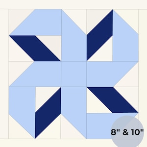 Puede incluir: Un diseño de bloque de edredón geométrico con un patrón de estrella central en azul claro y azul marino. El diseño incluye el texto "8" & 10" en un círculo gris, que indica las opciones de tamaño. El bloque está sobre un fondo crema.