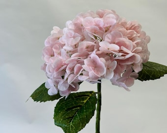 Pink artificial hydrangea – elegant single stem for vase & decoration, lifelike and durable, silk flower for romantic home ideas