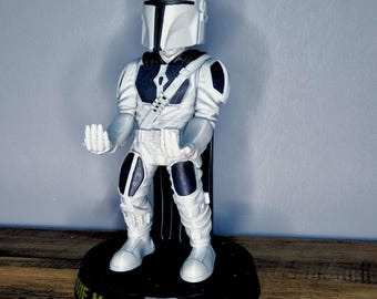Suporte multifuncional Mandalorian/Star Wars para console, celular e óculos.