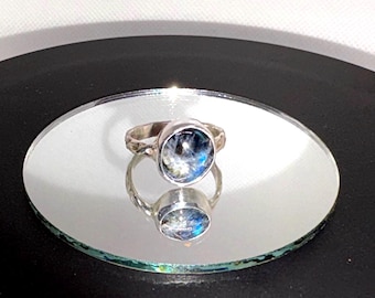 One of a Kind Labradorite and Sterling Silver Ring with Beautiful Blue Flash – Handmade – Size 5.5