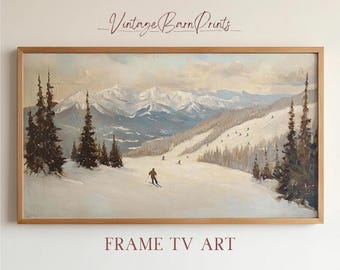 Puede incluir: Una pintura vintage enmarcada que representa una escena de montaña nevada con esquiadores en una ladera. La pintura está en un marco de madera claro y tiene un ambiente cálido y nostálgico.