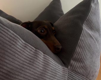 Kronenkissen Hund – personalisierbar, Polarfleece & Breitcord – vernäht oder nachfüllbar, Hundekissen, Hundebett, Sternenkissen, Geschenk