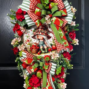 Strawberry Farmhouse Wreath: Summer Door Decor with Girl & Berries