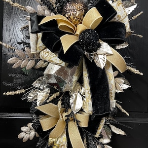 Black & Gold Christmas Swag: Luxury Holiday Door Decor