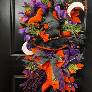 Halloween Swag, Witch Swag, Halloween Witch Wreath, Halloween Door Decor, Whimsical Halloween Wreath, Witches Wreath, Whimsical Witch Wreath
