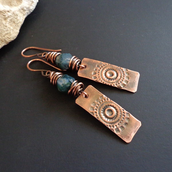 Hand-textured copper earrings, Moss Agate earrings, Rustic earrings, Artisan earrings, Boho earrings, Hammered copper earrings, Green stone