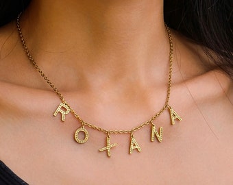 Collar de niña inicial personalizado Collar de oro inicial Collar de letras personalizado Colgante de piedra de placa de nombre personalizada Joyería de acero inoxidable
