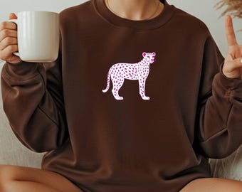 Trendy Cheetah Sweatshirt, Animal print sweatshirt, Boho Graphic Crewneck, Wildlife Shirt, Cheetah Gifts, Oversized Crewneck, Leopard Shirt
