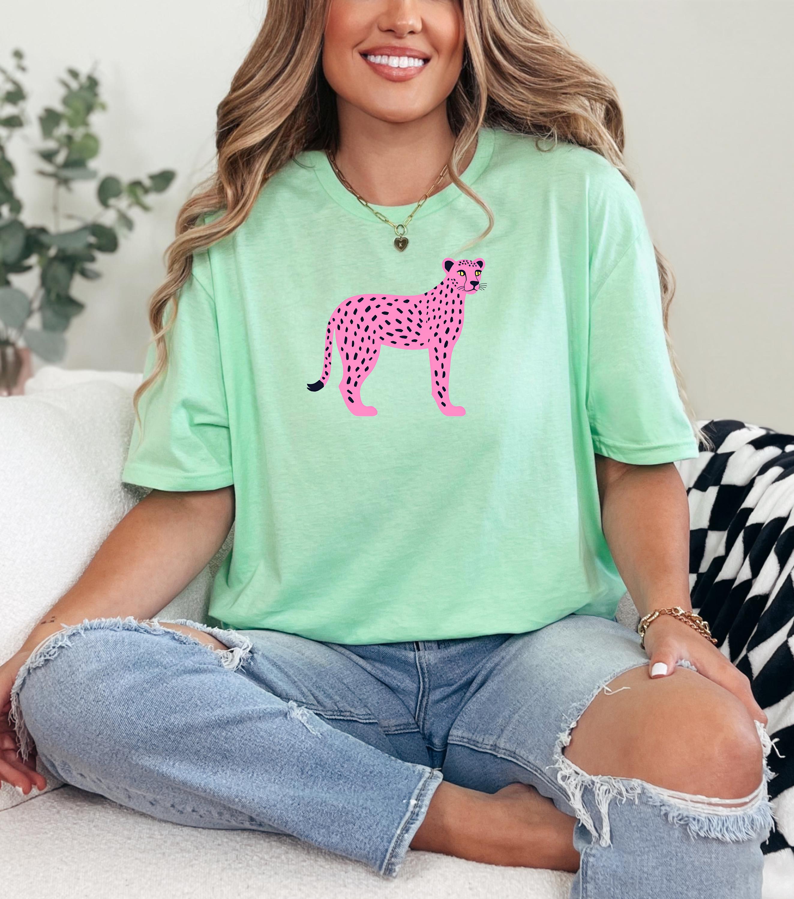 Trendy Cheetah Tshirt, Animal print Shirt, Boho Graphic Tee, Wildlife Shirt, Cheetah Gifts, Animal Lover Gifts, Leopard Shirt, Gifts for her