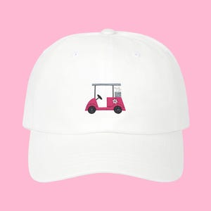 女性用刺繍ゴルフカートハット、かわいい女性用ゴルフキャップ、プレッピーデイジーゴルファー調節可能帽子、夏用ゴルフスナップバック、ゴルフ愛好家へのギフト