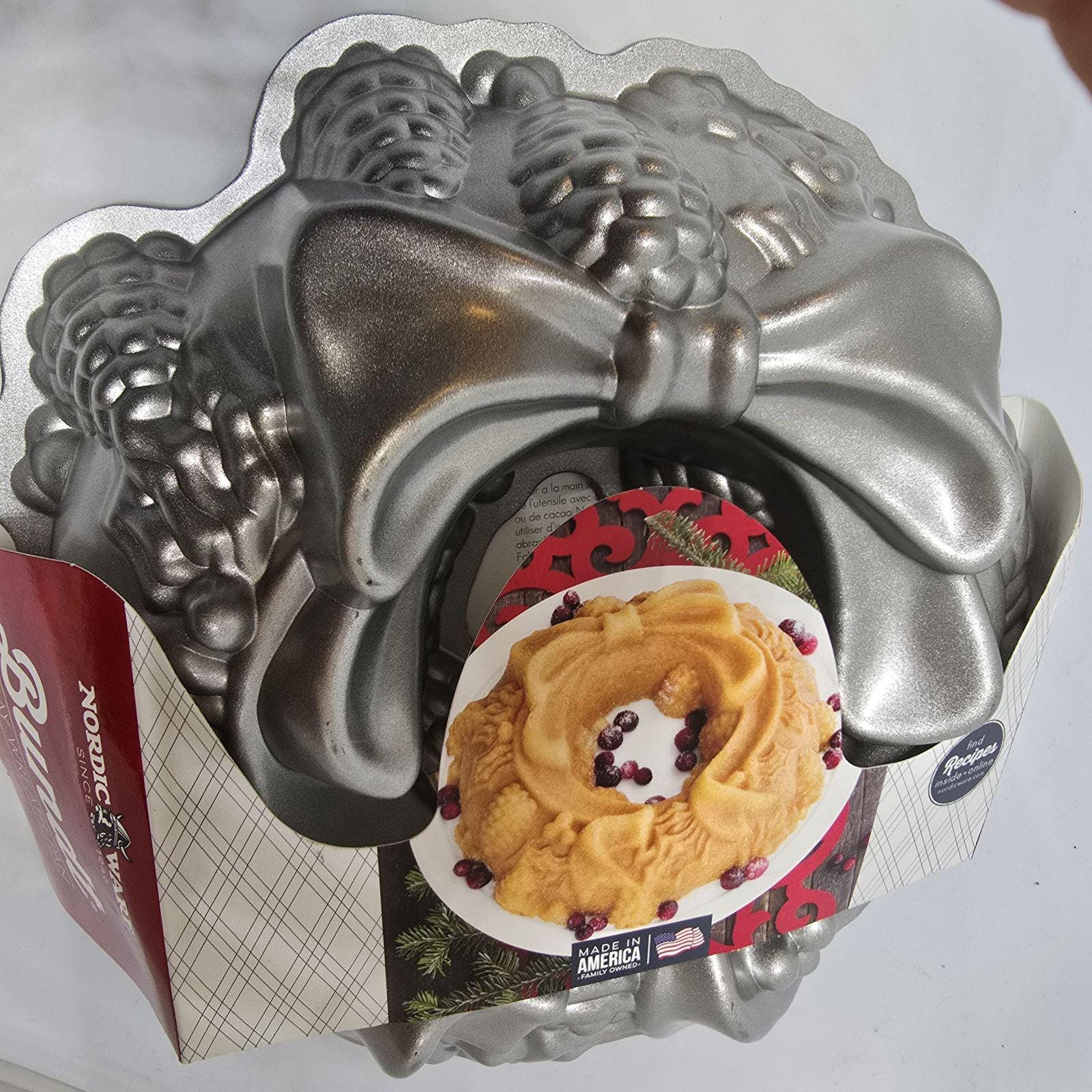 Nordic Ware ホリデー リース バントパン – 鋳造アルミニウム – 9