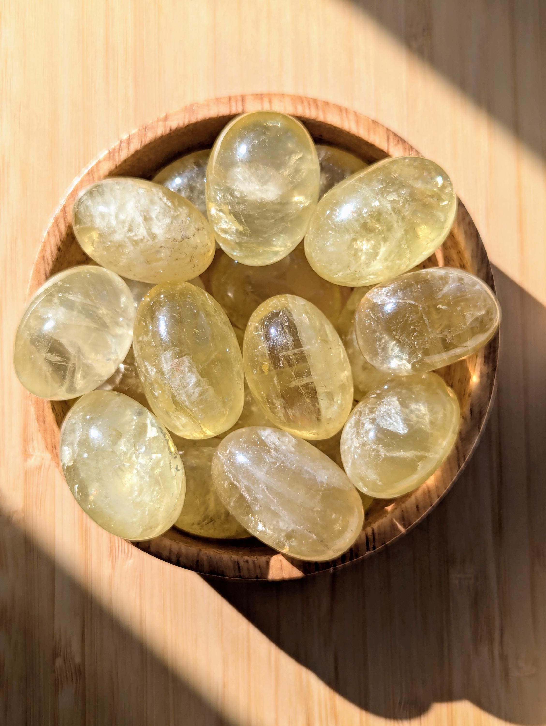Citrine Naturelle Du Brésil - Ovale 12,70 Carats - Excellente Taille, Sans Inclusion