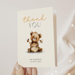 Tarjetas de agradecimiento de Little Honey Is On The Way, plantilla de tarjeta de baby shower, lindo osito de peluche, podemos esperar sin dudarlo, género neutro, Canva DIY #Zara