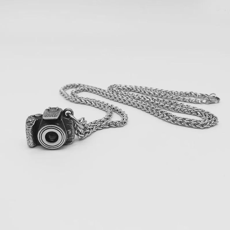Camera Locket Camera Projection Necklace, Personalized Photo Pendant, Hidden Image ...