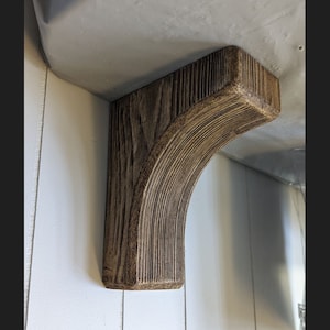 Medium Timberlite Corbel
