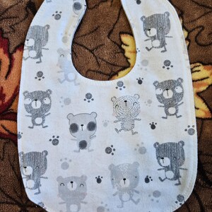 Reusable Baby Bib, Gender Neutral Baby Bib, Animal Print Baby Bib, Baby Bib, Baby Bib Shower Gift, Double Sided Cotton Flannel Baby Bib