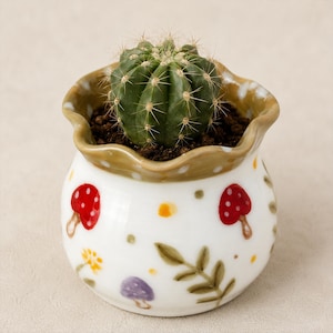 Handmade Mini Ceramic Planter, Small Succulent, Cute Cactus Pot, Desktop Plant Decor, Gift for Plant Lovers, Housewarming Gift,New Home Gift