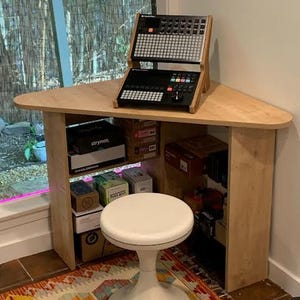 Mesa de canto de madeira, mesa de canto com prateleira para economia de espaço, escrivaninha de canto para estudo, escrivaninha de estudo