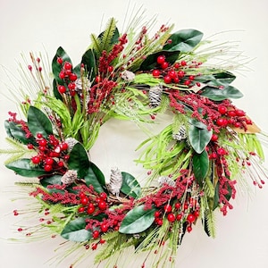Festive Red Berry and Pine Cone Christmas Wreath – Holiday Greenery with Long Pine Sprigs