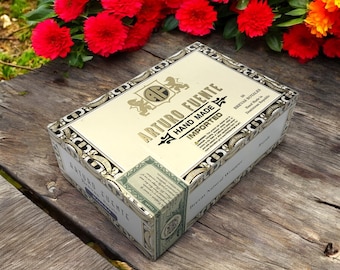 Arturo Fuente Brevas Royale Caja de Puros Vacía 8,75x5,75x3