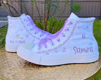 Zapatillas personalizadas - Zapatillas adornadas con cristales (Quinceañera, Dulces 16, Bodas, Cumpleaños y más).